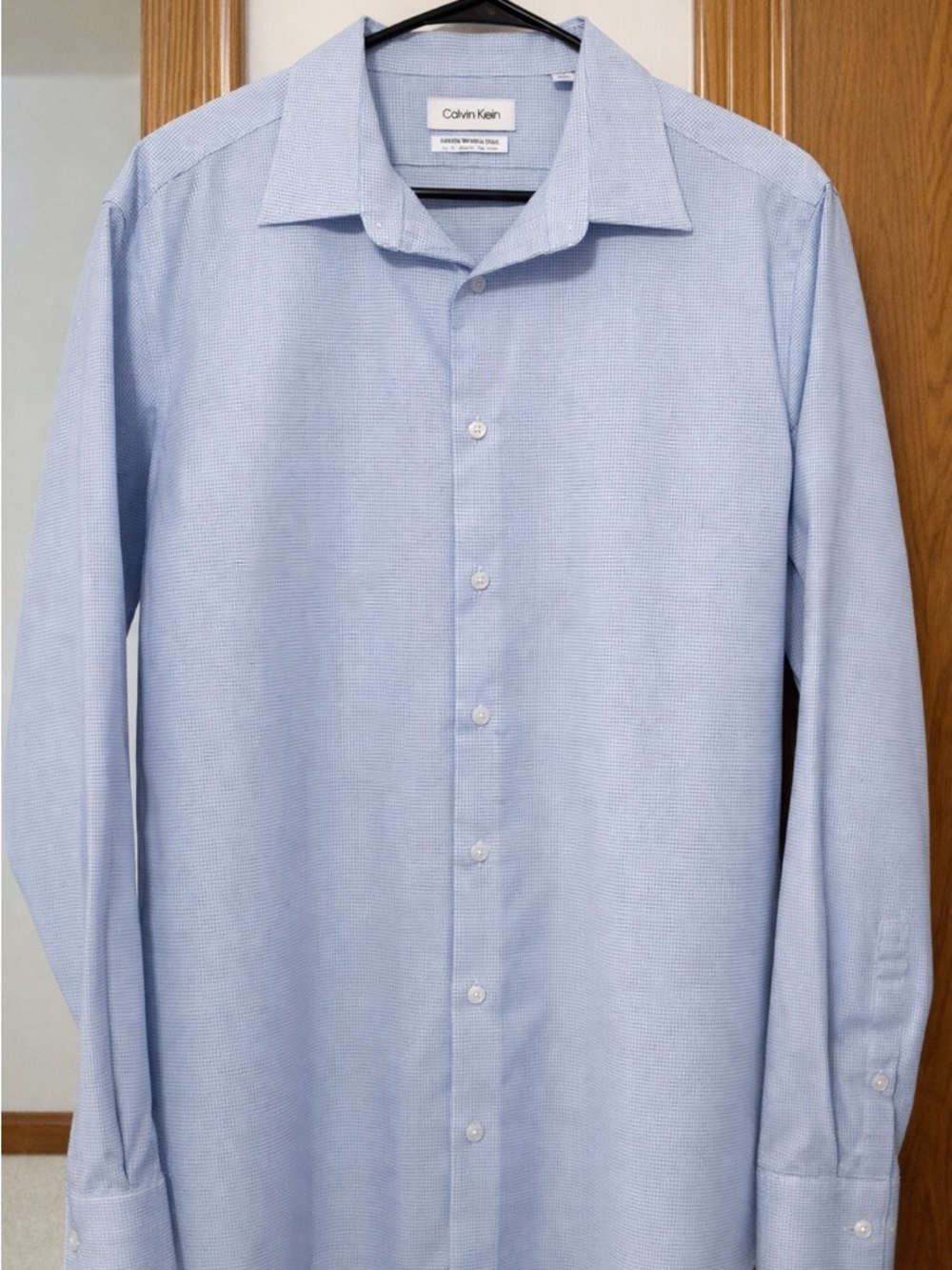 Calvin Klein Men's Pale Blue Textured Dress Shirt